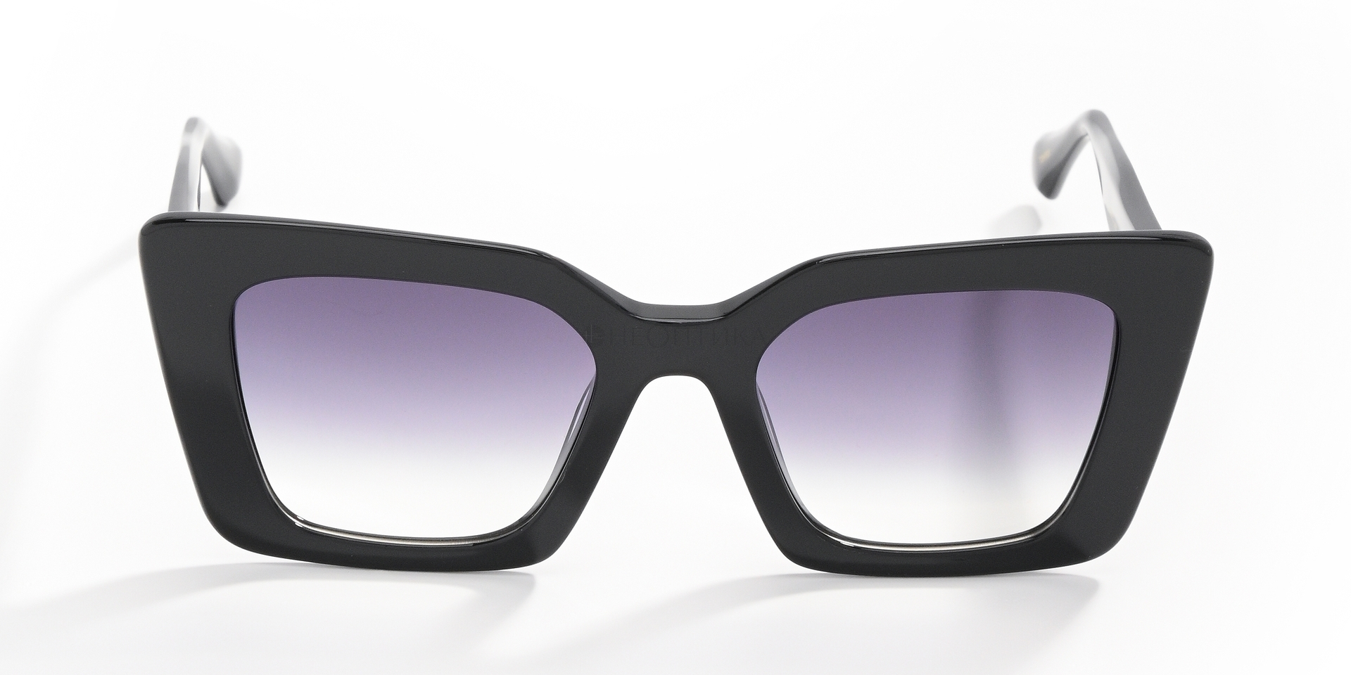 Солнцезащитные очки Ana Hickmann AH9372 A01